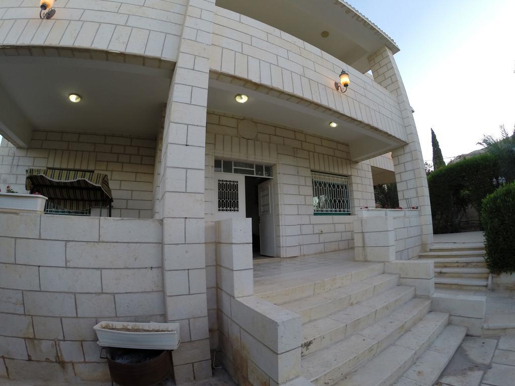 أريحا Auberg-Inn Guesthouse المظهر الخارجي الصورة